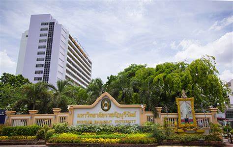 武里南皇家大学,泰国大学,海内外教育